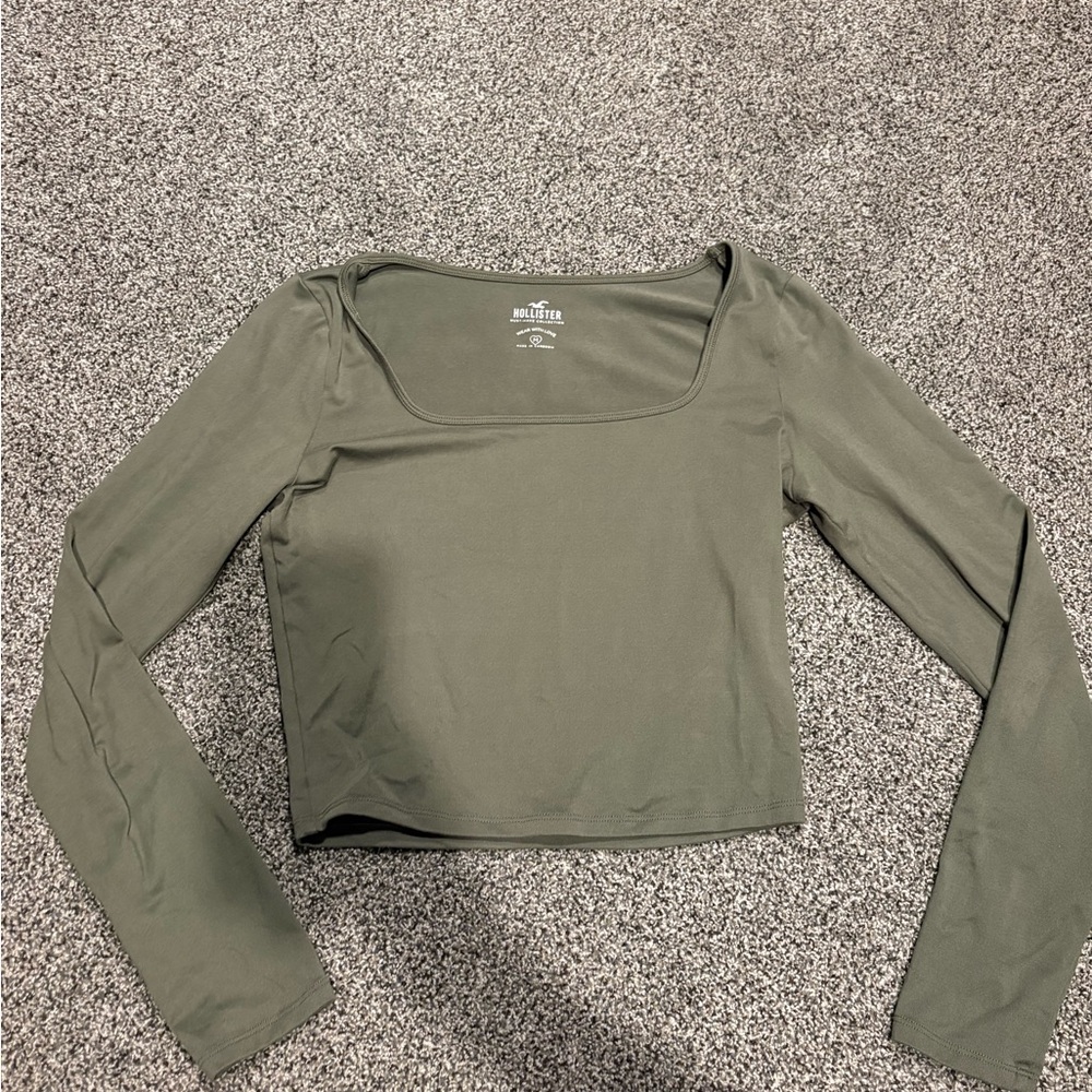 Hollister Olive Square-Neck Long Sleeve Crop Top